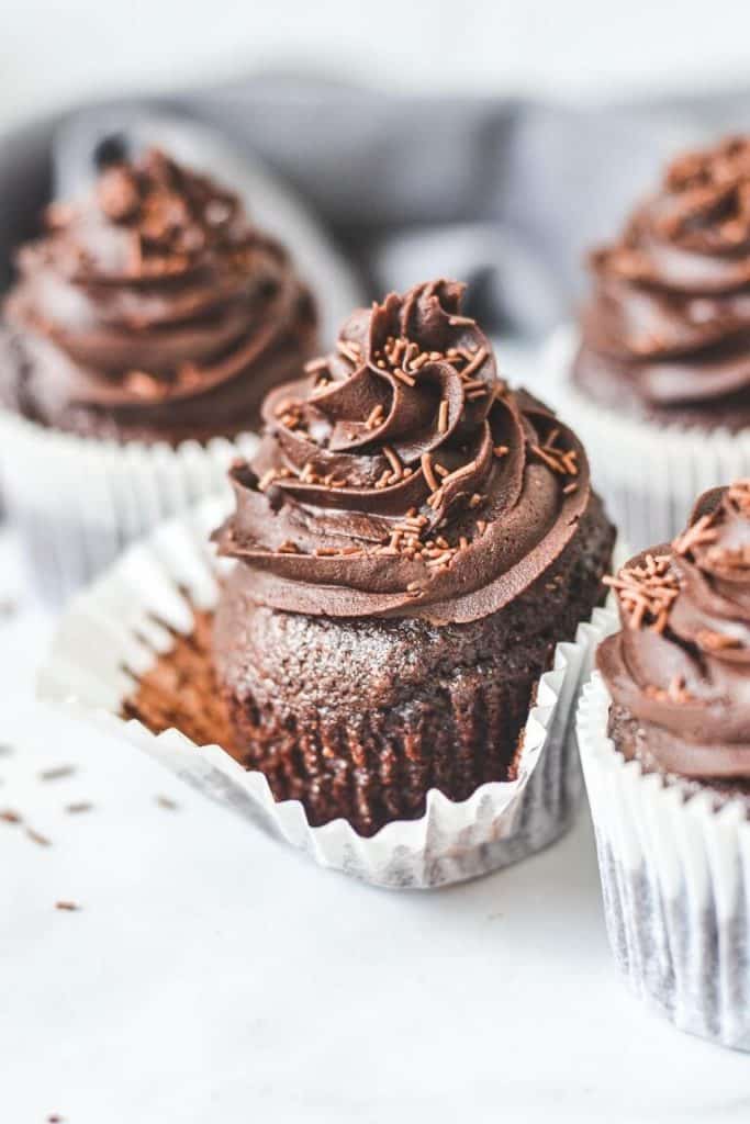decorated-cupcake-with-chocolate-sprinkles