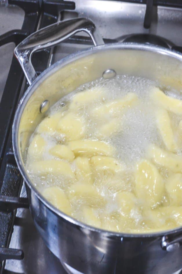 gnocchi-in-pot-of-boiling-water-on-stovetop