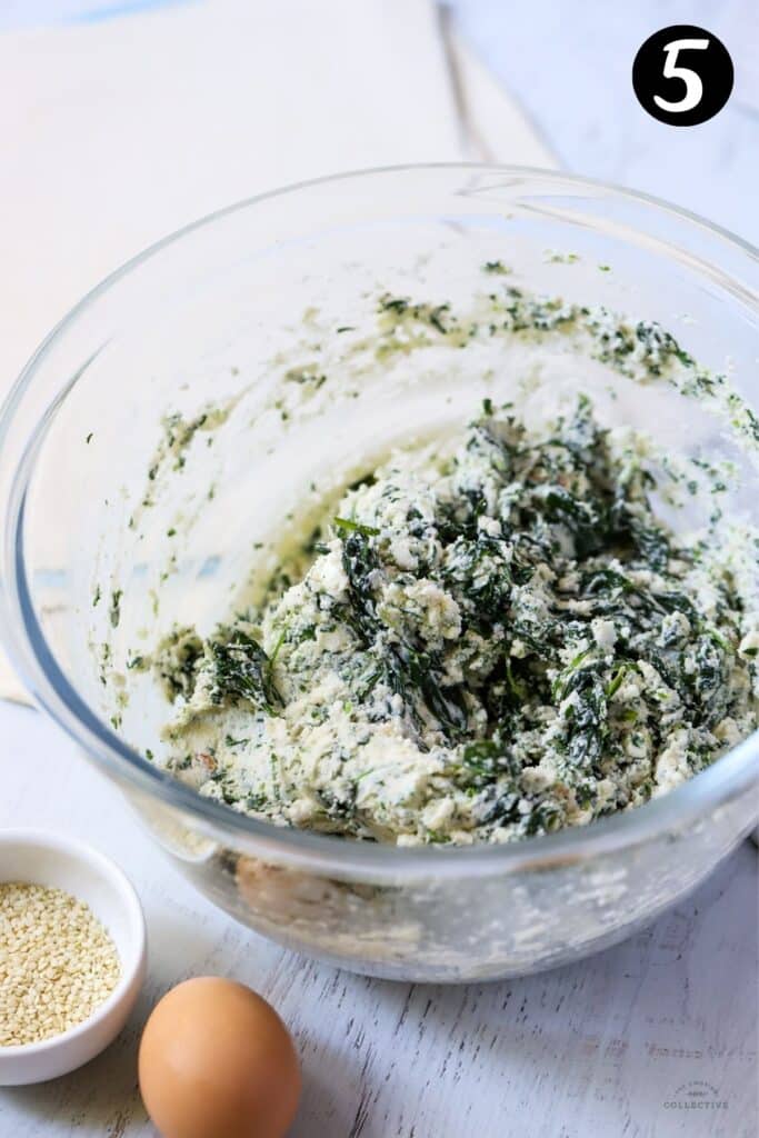 spinach and ricotta filling in a bowl