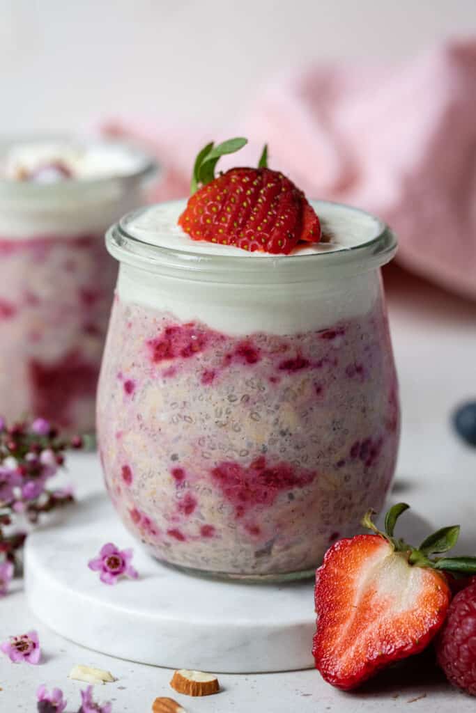Berry Overnight Oats with Yoghurt - The Cooking Collective