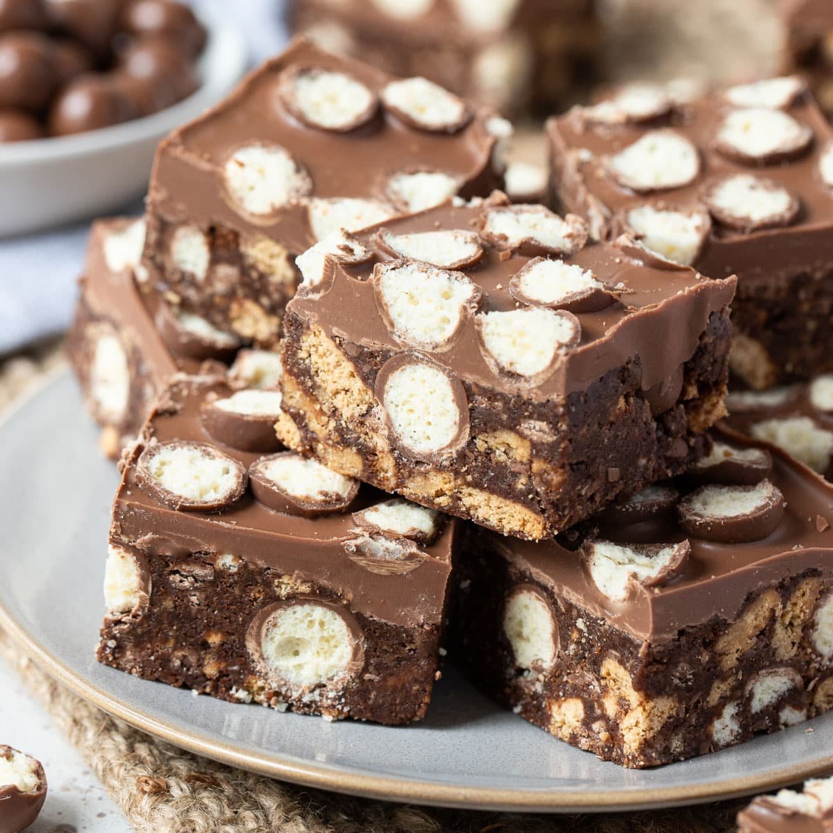 Maltesers Slice (No Bake) - The Cooking Collective