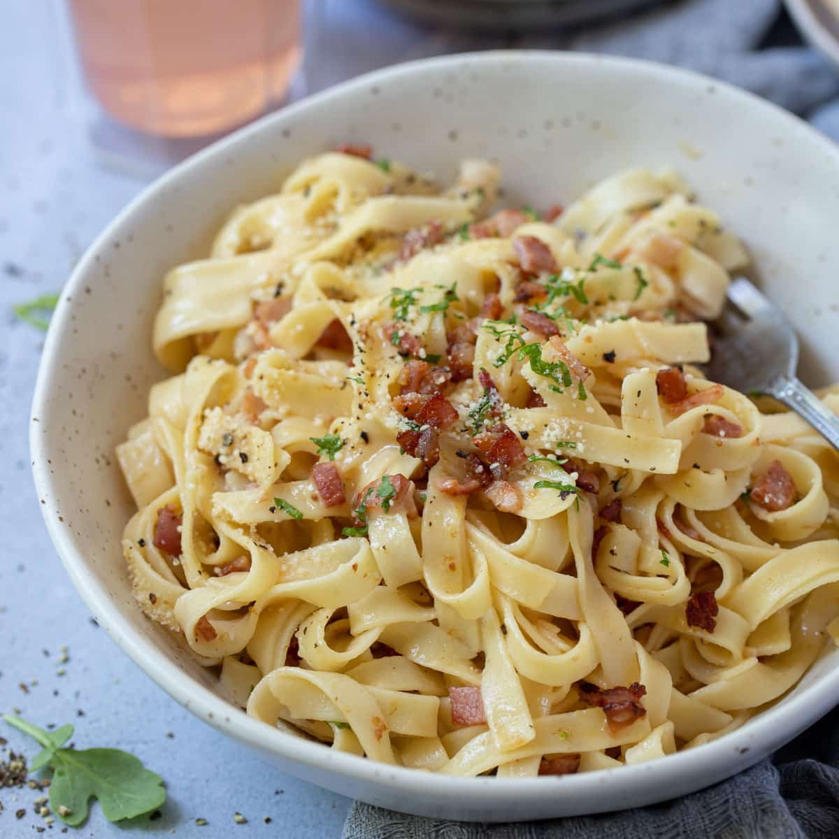 Delightful Carbonara with Fettuccine: A Savory Pasta Dish to Satisfy ...
